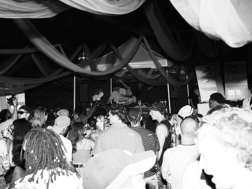 Live music photograph — EVENT 04, frame 1612085
