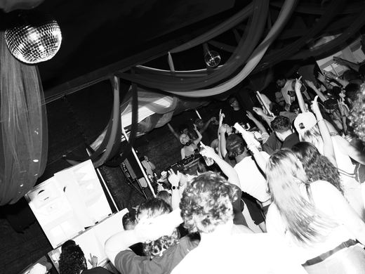 Live music photograph — EVENT 04, frame 1612117