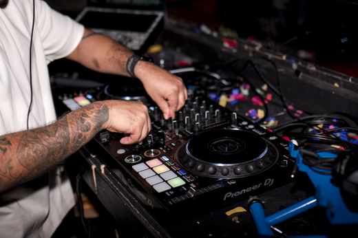 Live music photograph — EVENT 05, frame 1174646